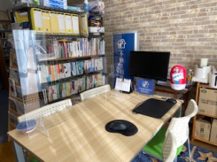 トゥモローハウス㈱ 