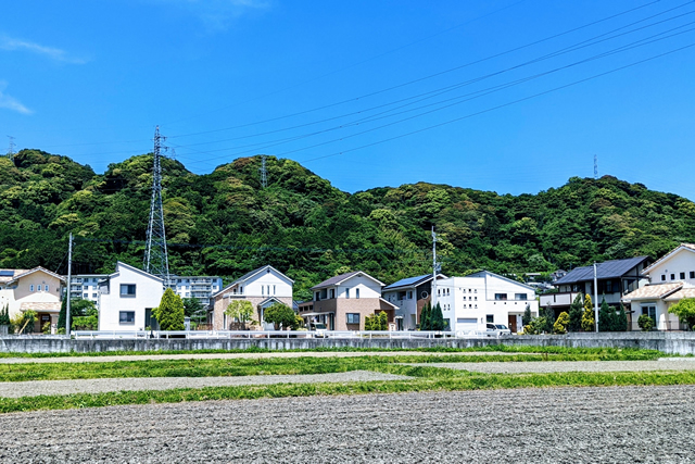 田舎の土地を売りたい